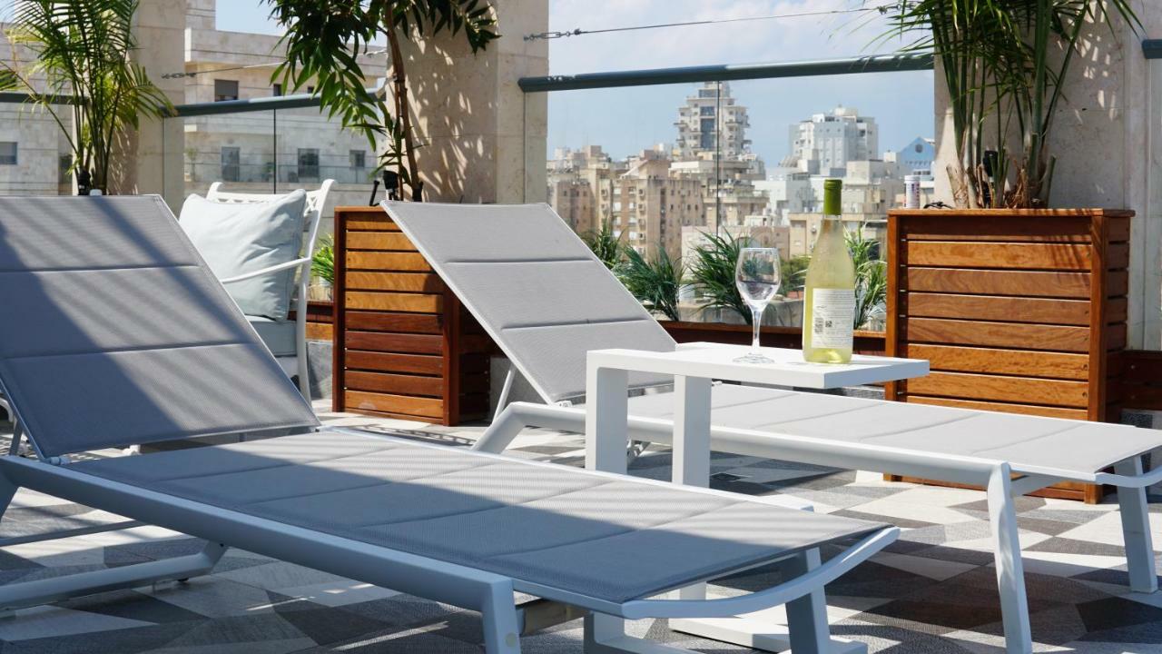 Luxury Rooftop Apartment In 네타니아 외부 사진