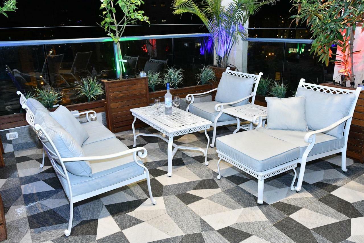 Luxury Rooftop Apartment In 네타니아 외부 사진